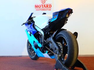 Yamaha YZF - R 6