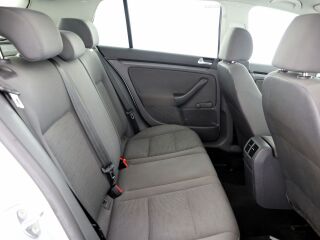 Volkswagen Golf Comfortline ATM 1.6 75kW