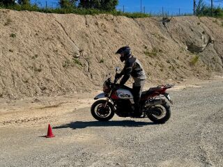 Moto Guzzi V85TT Premium V2 59kW