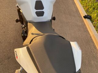 Honda CB 750 Mat Pearl Glare White 67kW