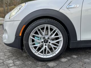 MINI Cooper S Sport HarmanK 2.0 141kW
