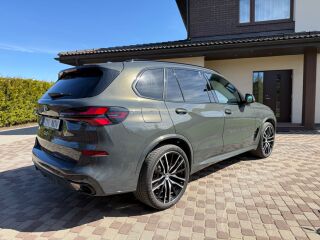 BMW X5 xDrive30d M-Sportpakett 3.0 MHEV 210kW