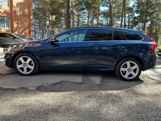 Volvo V60 Summum Plug-In Hybrid 2.4 D6 158kW