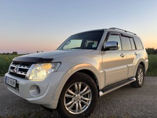 Mitsubishi Pajero 3.2 147kW