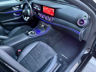 Mercedes-Benz E 300 2.0 225kW