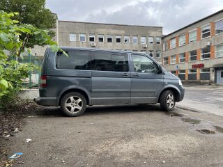 Volkswagen Multivan Highline 2.5 128кВ
