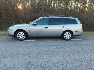 Ford Mondeo 1.8 81kW