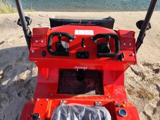 MY-390 skid steer 8kW