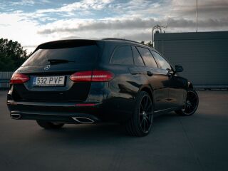 Mercedes-Benz E 300 2.0 143kW