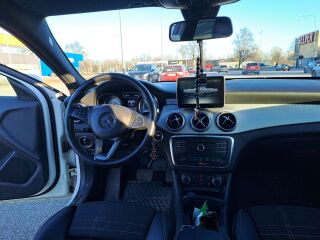 Mercedes-Benz GLA 180 Urban 90kW