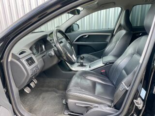 Volvo V70 Black Edition 2.4 D5 158kW