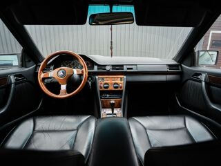 Mercedes-Benz 230 2.3 97kW