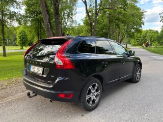 Volvo XC60 SUMMUM AWD 2.4 158кВ