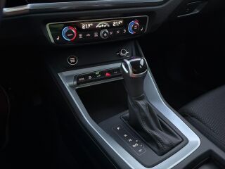 Audi Q3 45 Sportback e-tron Model 2023 1.4 110kW