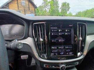 Volvo V60 T6 AWD R-DESIGN RECHARGE 2.0 251kW
