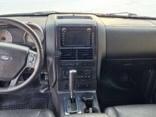 Ford Explorer SPORTTRAC ADRENALIN 4.6 V8