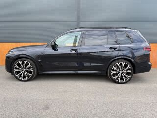 BMW X7 M60 xDrive 4.4 390kW