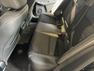 Lexus IS 300h 2.5 133kW