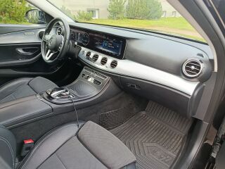 Mercedes-Benz E 220 2.0 143kW