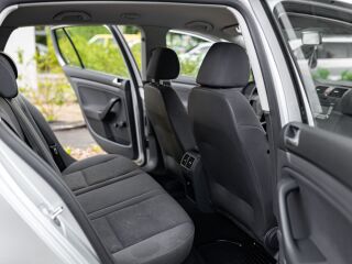 Volkswagen Golf Comfortline 1.4 90кВ