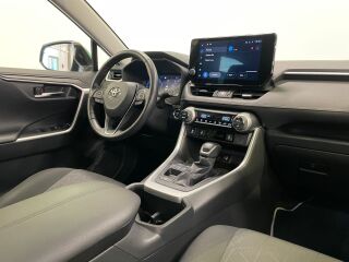 Toyota RAV4 Luxury 2.5 131кВ