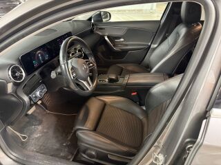Mercedes-Benz A 250 e EQ Hybrid 1.3 160кВ