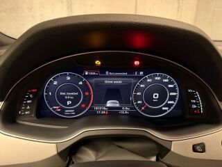 Audi Q7 Black Line 3.0 TDI 155кВ