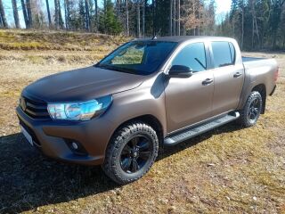 Toyota Hilux 2.4 110kW