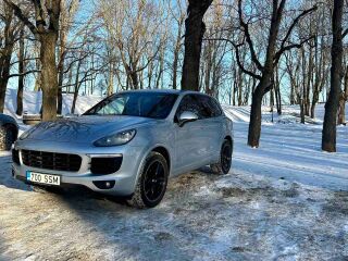 Porsche Cayenne 3.0 210кВ