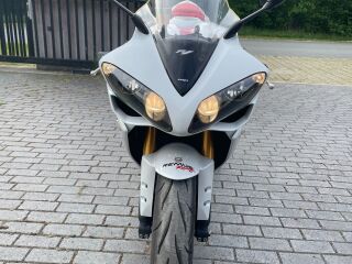 Yamaha YZF - R 1 RN19 132кВ