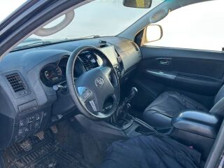 Toyota Hilux 2.5 106кВ