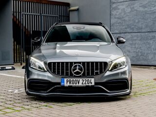 Mercedes-Benz C 63 AMG Biturbo 4.0 V8 350kW