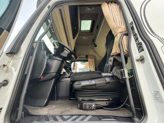 Mercedes-Benz Actros 2653 6x2 390kW
