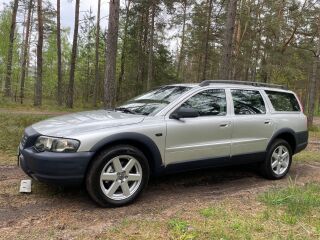 Volvo XC70 AWD D5 2.4 D5 TDi 120kW