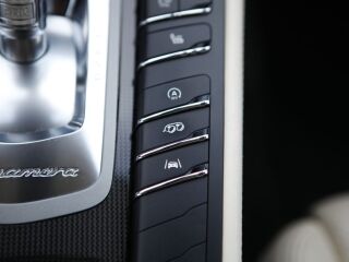 Porsche Panamera 970.2 Turbo Facelift 4.8 V8 Bi-turbo 382kW