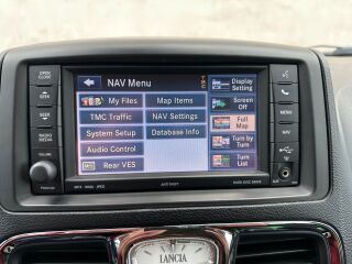 Lancia Voyager Platinum StownGO 2.8 130kW