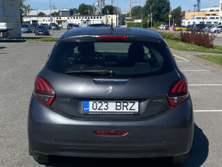 Peugeot 208 1.2 81кВ