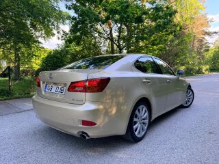 Lexus IS 250 Premium Mark&Levinson 2.5 V6 153kW