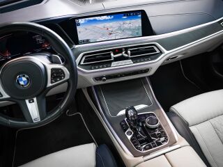 BMW X7 xDrive40d Individual Design Pure Excellence 3.0 250kW