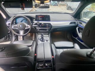BMW 520 M sportpakett 2.0 140kW