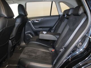 Toyota RAV4 Luxury Plus 2.5 131kW