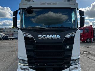 Scania R580 B6X2NB 16.0 V8 427кВ