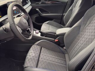 Volkswagen Tayron R-line 1.5 130kW