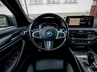 BMW 530 M-pakett 2.0 215kW