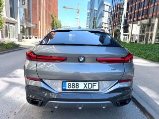 BMW X6 xDrive30d M-Sportpakett Facelift 3.0 210кВ