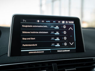 Peugeot 5008 1.5 96kW