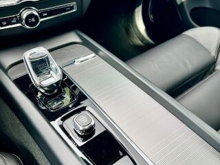 Volvo XC60 AWD R-Design Mild Hybrid 2.0 B4 145kW