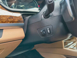 BMW 750 M-Sport 4.4 V8 330кВ