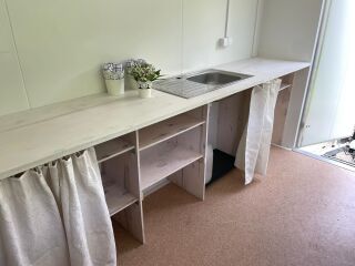 Rybinska Trailer Foodtruck / Kiosk