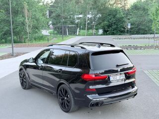 BMW X7 3.0 195kW